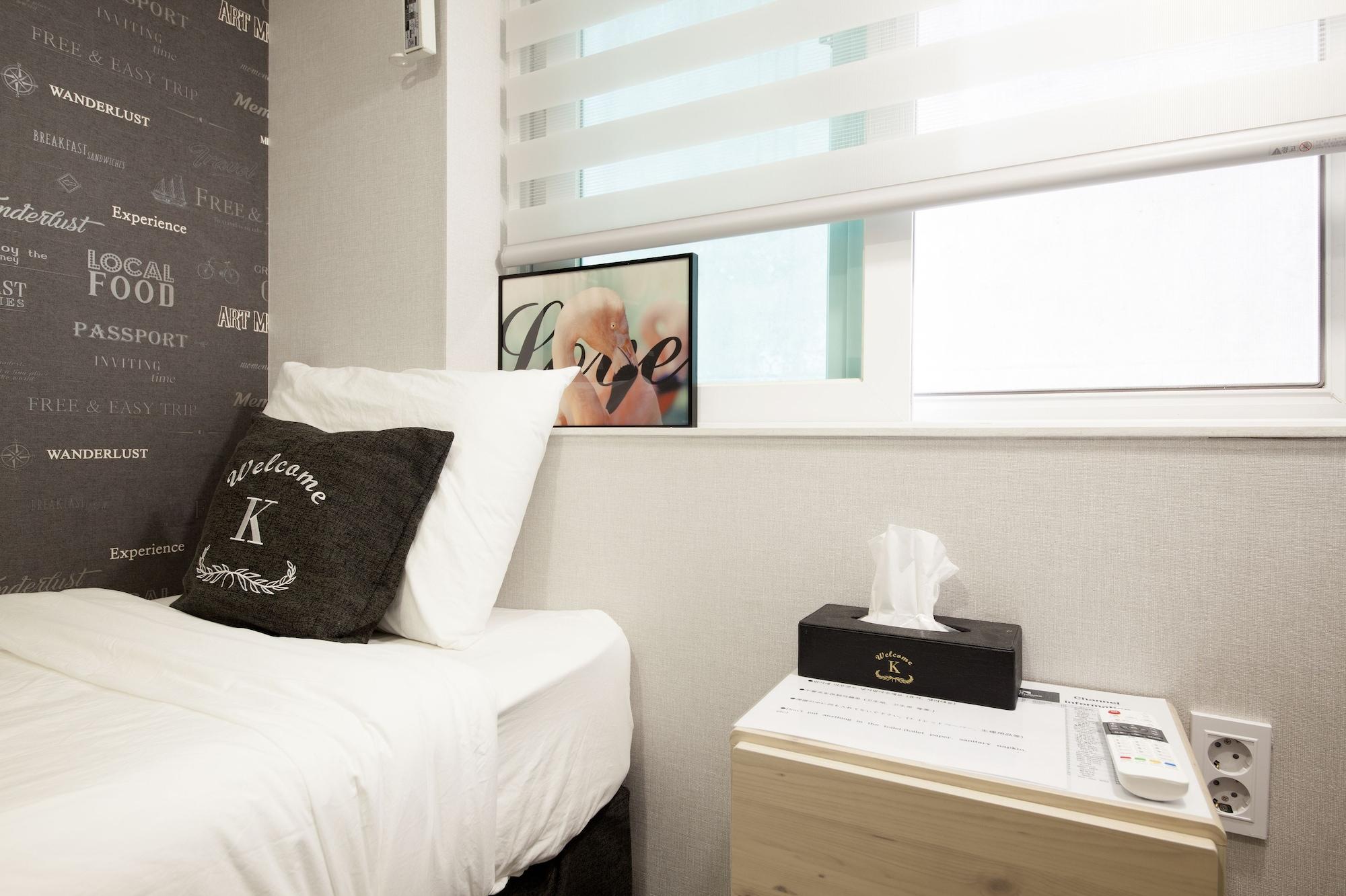 K-Guesthouse Seomyeon 1 بوسان المظهر الخارجي الصورة
